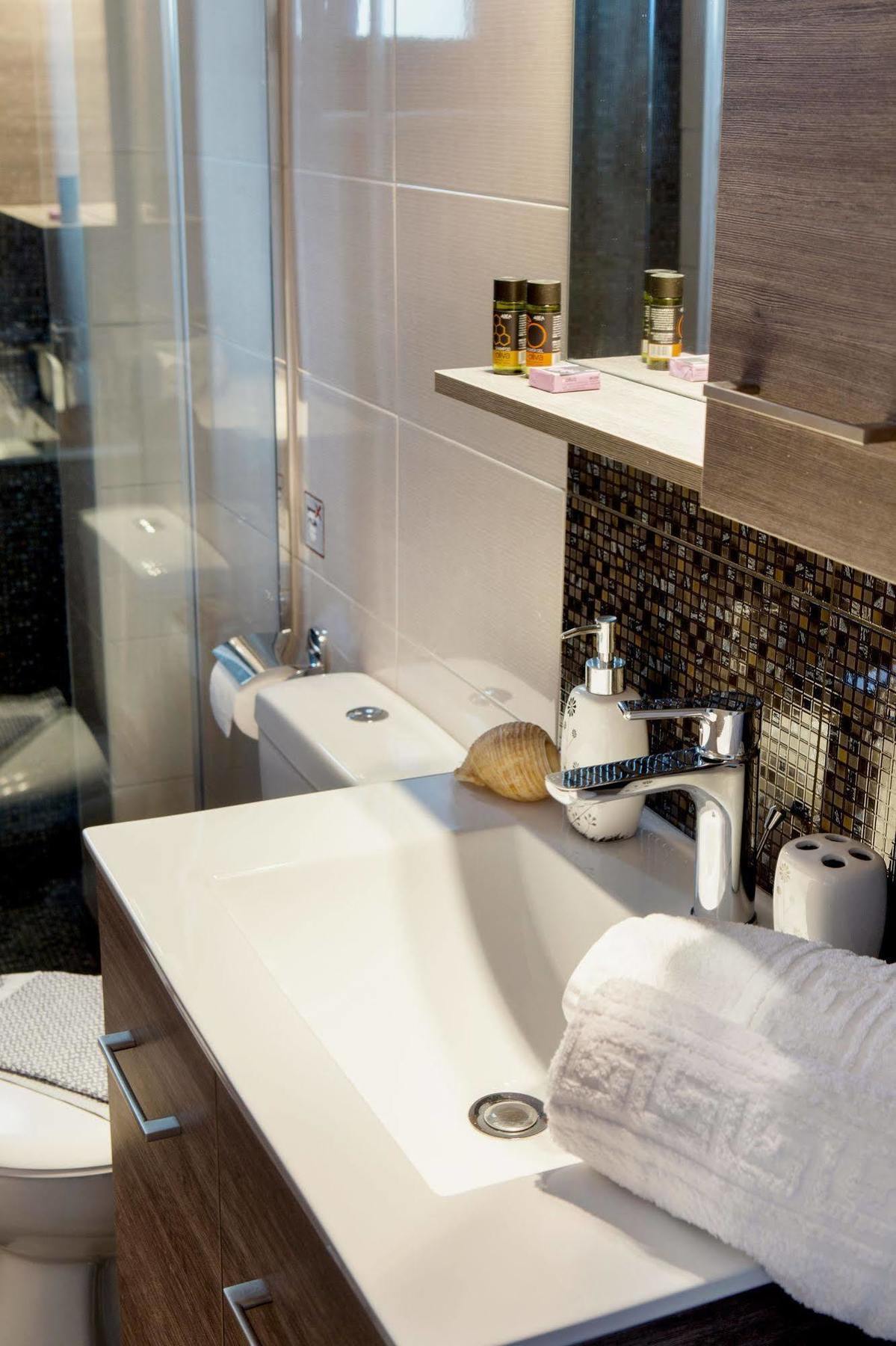 Angela Apartments คาโตดารัตโซ ภายนอก รูปภาพ