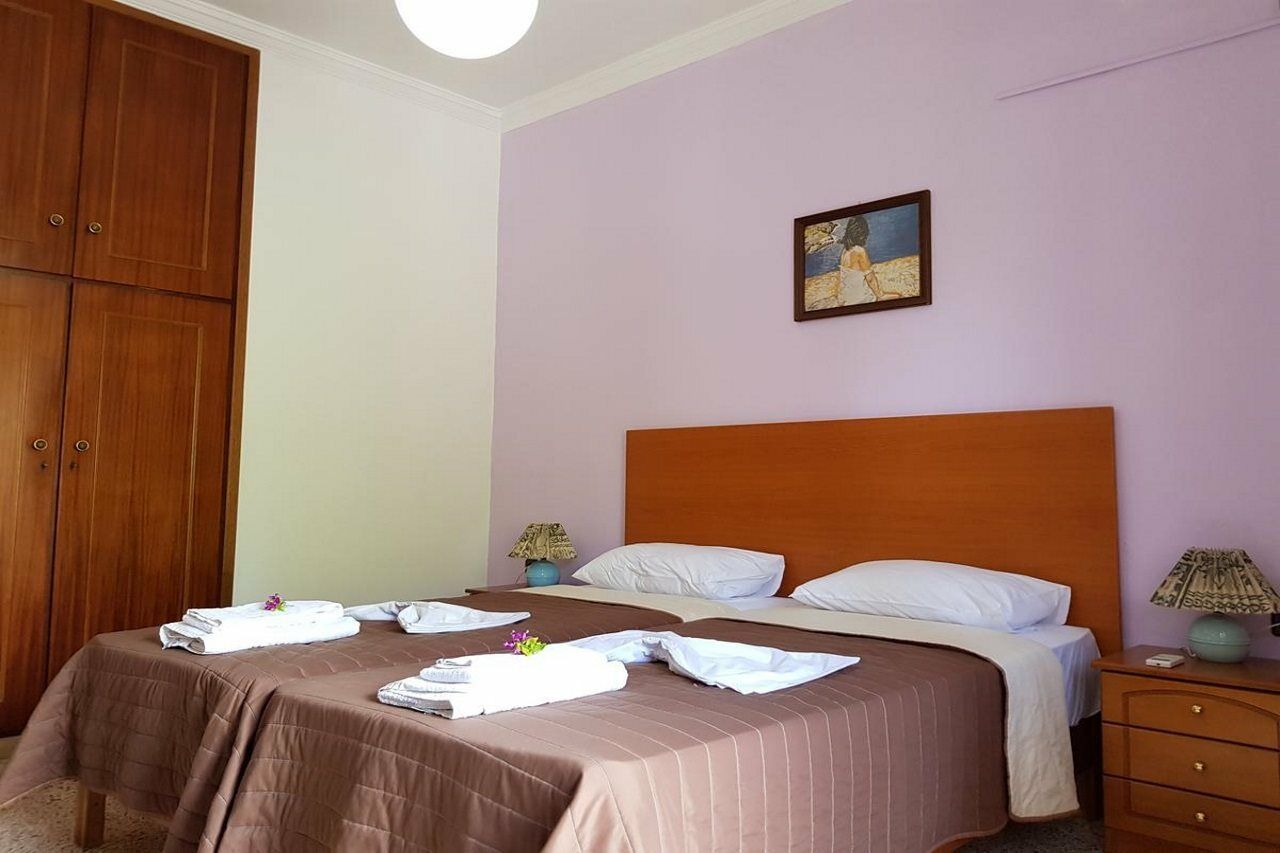 Angela Apartments คาโตดารัตโซ ภายนอก รูปภาพ